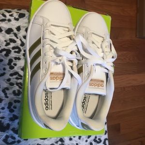 Adidas women’s cf advantage w sneakers